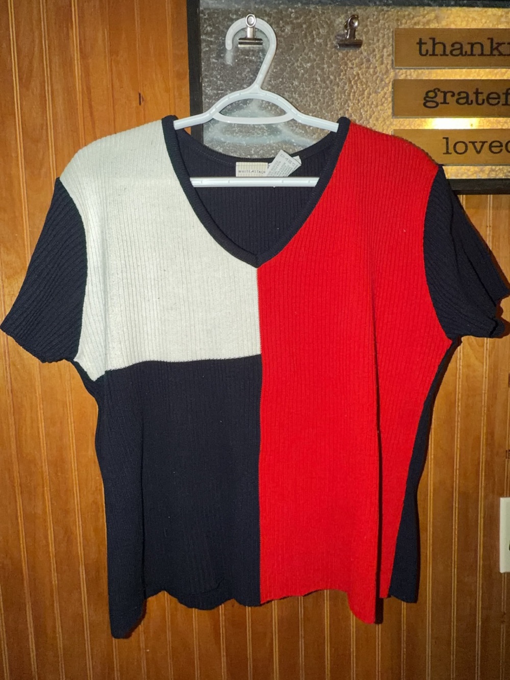 White Stag Colorblock V-Neck Short Sleeve Top in Red, Black & Cream